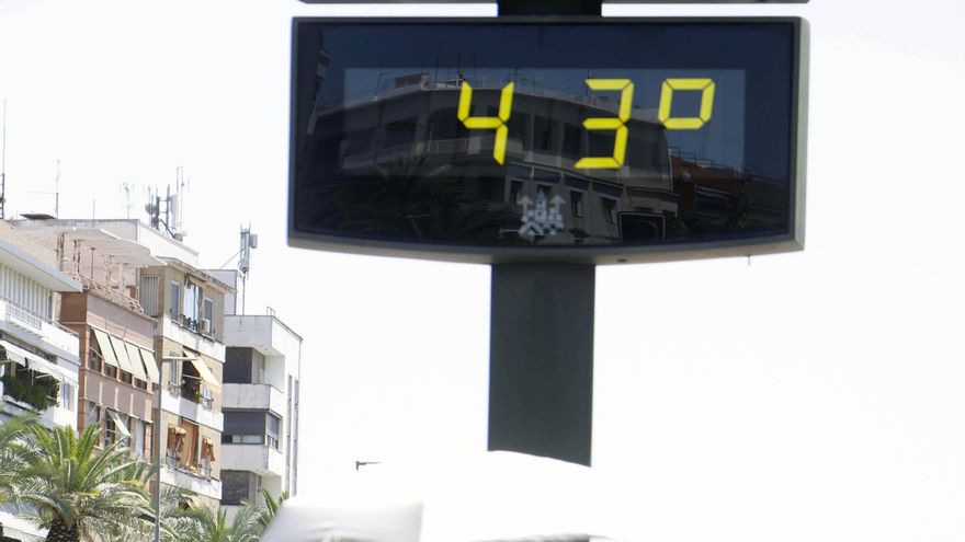 El calor aprieta y no da un respiro: 13 comunidades en aviso y temperaturas de 40 grados
