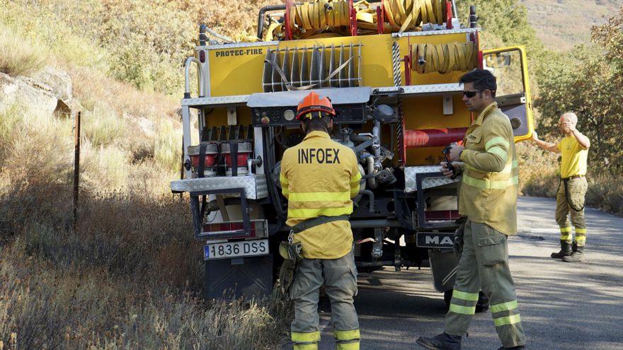 La Junta asegura que no despedirá a los bomberos forestales y CCOO le exige que convoque a los sindicatos