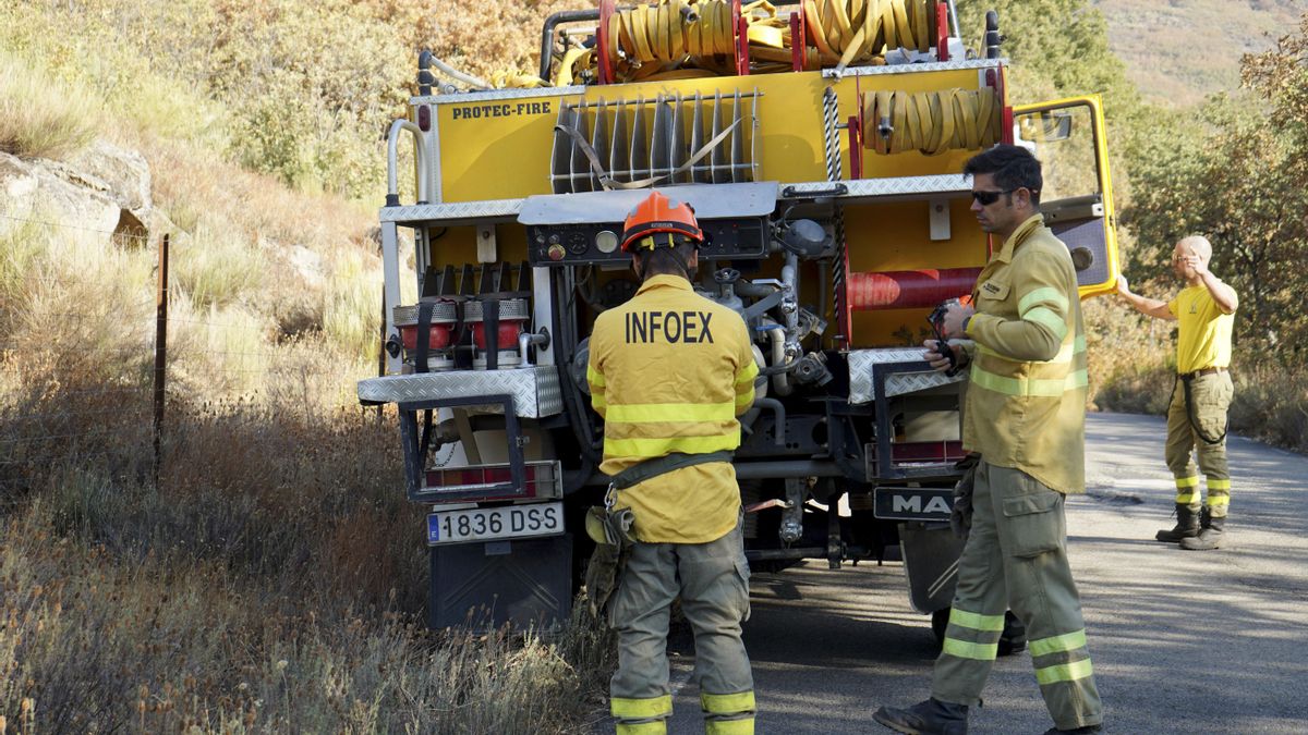 La Junta asegura que no despedirá a los bomberos forestales y CCOO le exige que convoque a los sindicatos