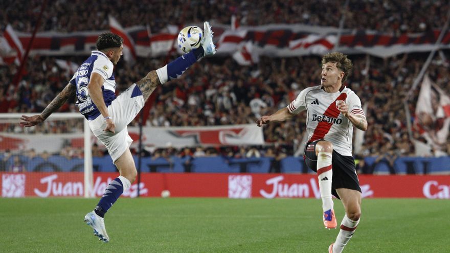 River cayó ante Gimnasia, se complica para clasificar a la Libertadores 2026 y el Monumental estalló de furia