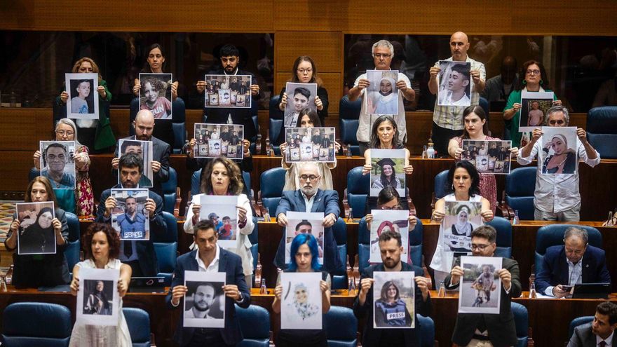 Los diputados de Más Madrid muestran a Ayuso imágenes de niños asesinados por el ejército israelí
