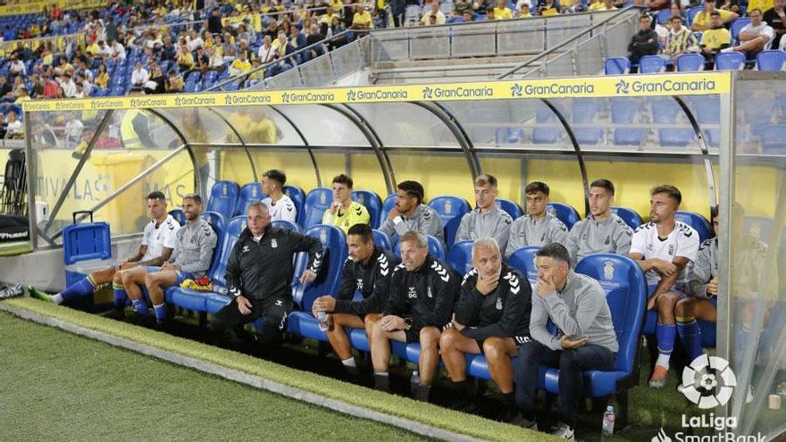 Pimienta: “El Málaga será aún más difícil tras su dolorosa derrota en Burgos”