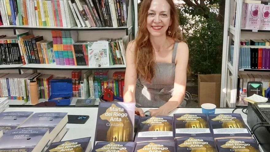 La escritora Marta del Riego