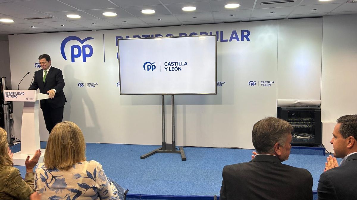 Mañueco, sin "superdomingo" que le encubra