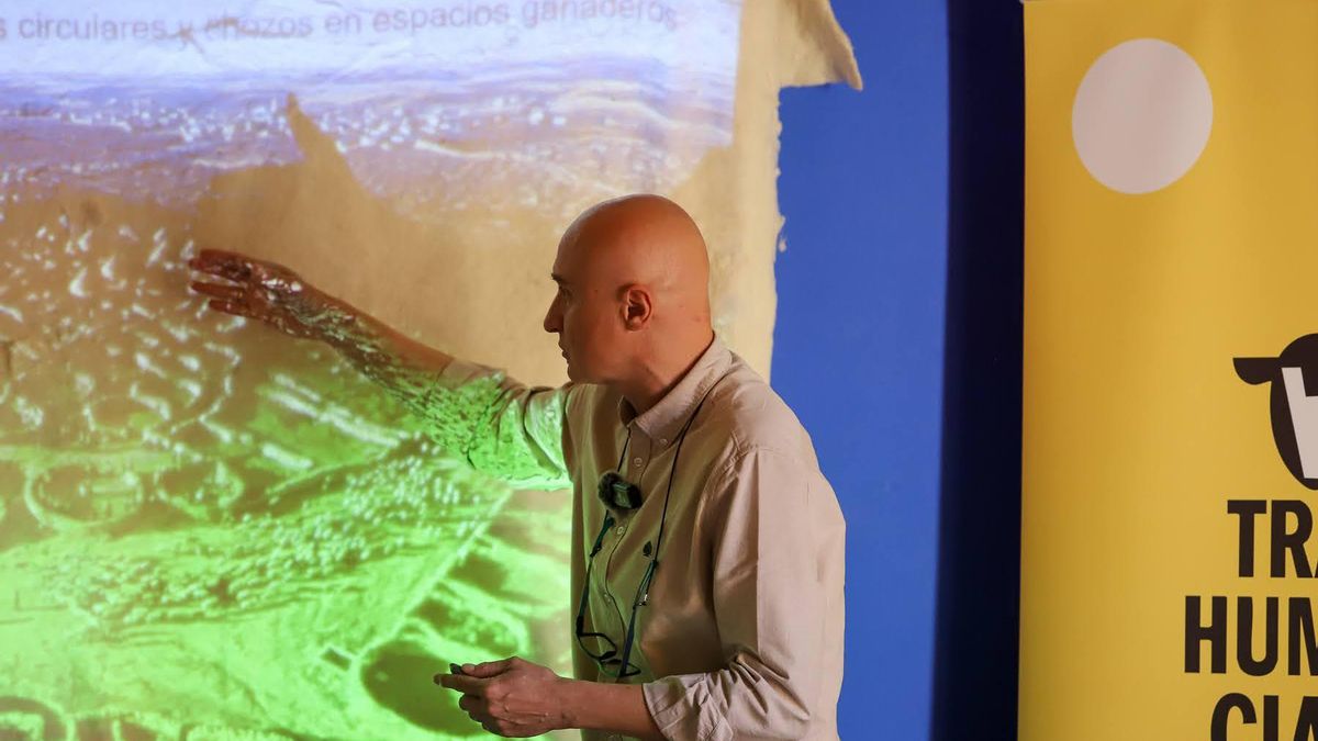 Manuel Antonio Serrano durante su ponencia en el Viso del Marqués