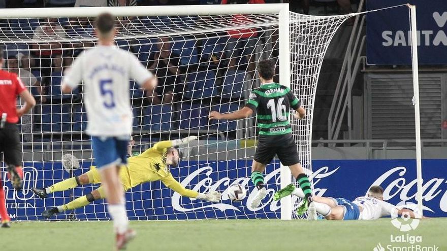 El Tenerife, superior al Racing, gana pese a los accidentes