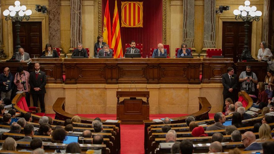 JxCat lleva al Parlament una moción para votar que "el derecho de autodeterminación" y un referéndum son la solución