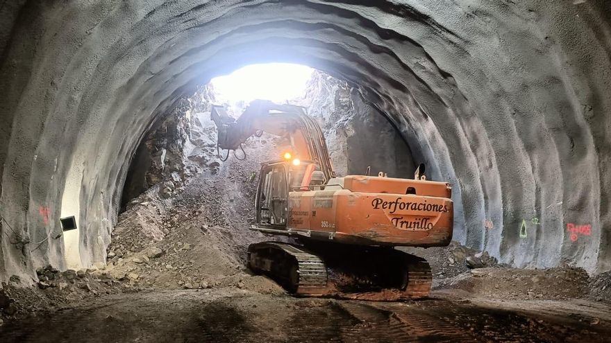 Paralizadas las obras en un túnel de la carretera de La Aldea al encontrarse hormigón de baja calidad