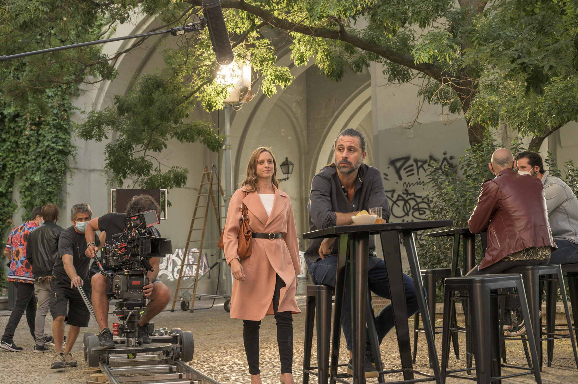 Michelle Jenner y Hugo Silva en 'Los hombres de Paco'