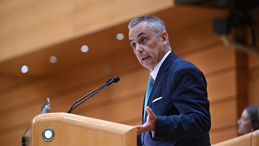 El senador Ángel Pelayo Gordillo (Vox), durante el pleno del Senado este miércoles que trata el acuerdo fiscal para Cataluña alcanzado entre socialistas y ERC.