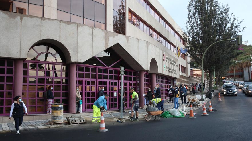 Los sindicatos piden un cambio de gestión en la Seguridad Social de Las Palmas: "El déficit de personal no es nuevo"
