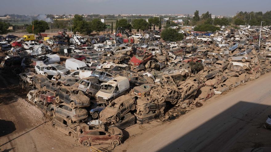 La basura del diluvio dos meses después