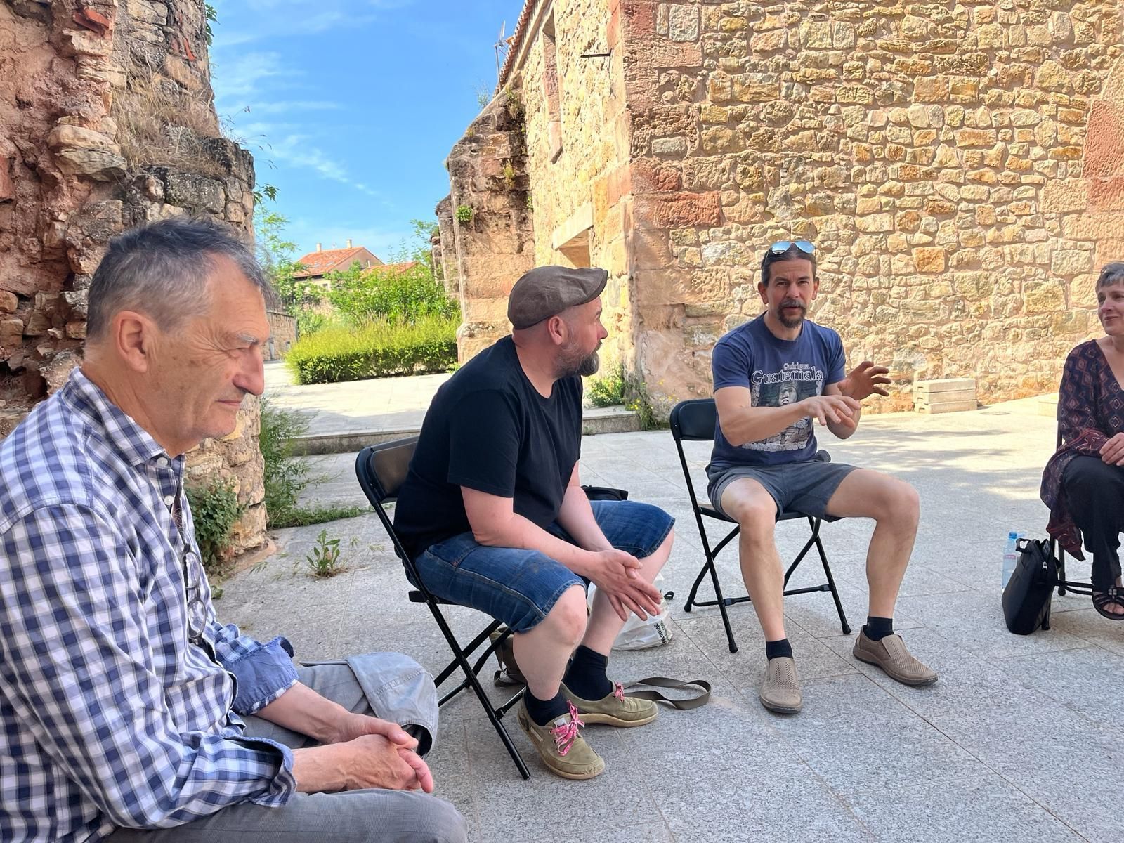Algunos de los narradores durante la residencia creativa de Sigüenza