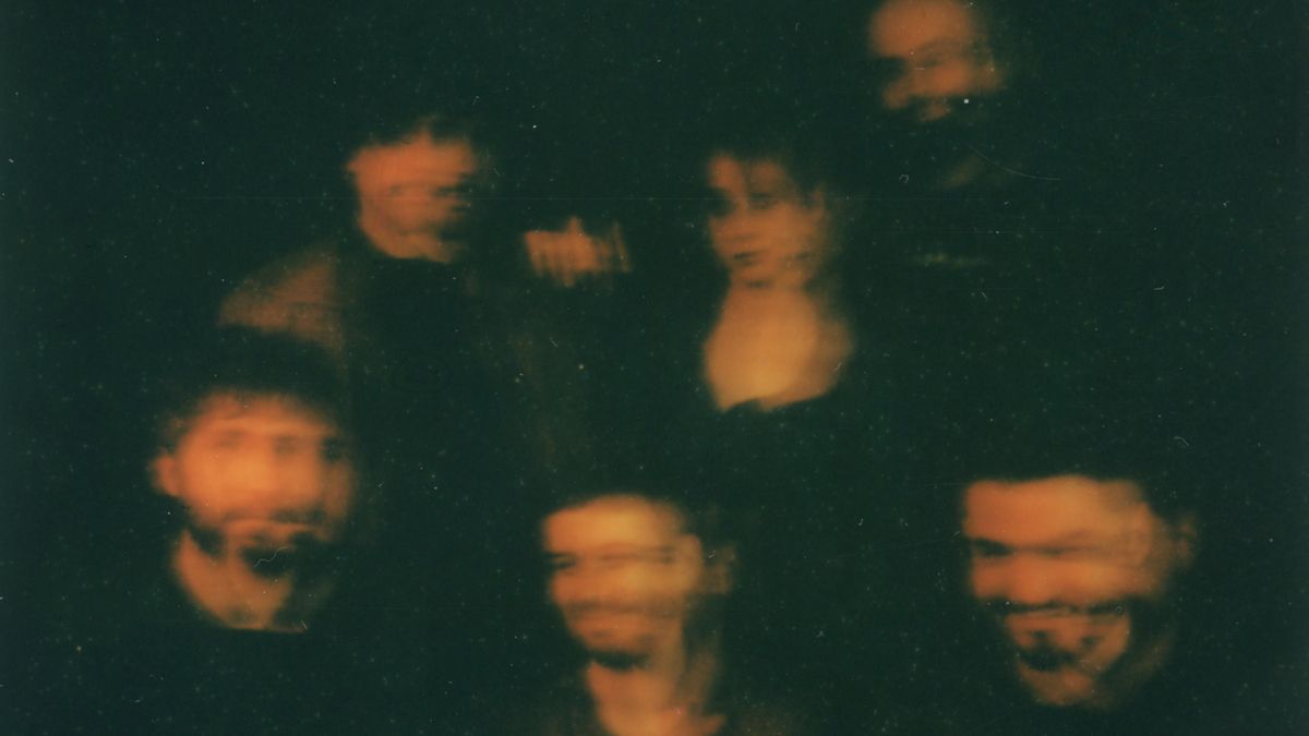 Grande Amore vs. Ataque Escampe: dos instituciones del 'indie' gallego intercambian repertorios en un EP compartido