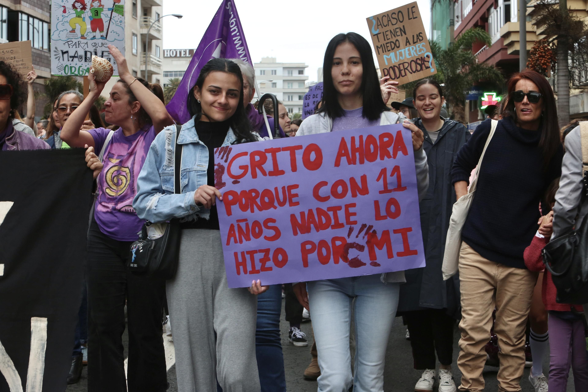 Así se vivió la manifestación por el 8M en Gran Canaria