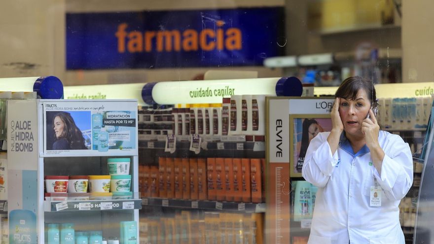 Supermercados y farmacias, golpeados por un nuevo freno en el consumo