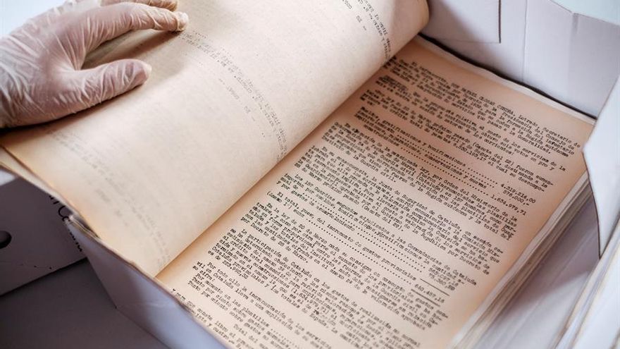 La ULPGC digitaliza 15.000 folios llegados a Gran Canaria de la última residencia de Juan Negrín en París