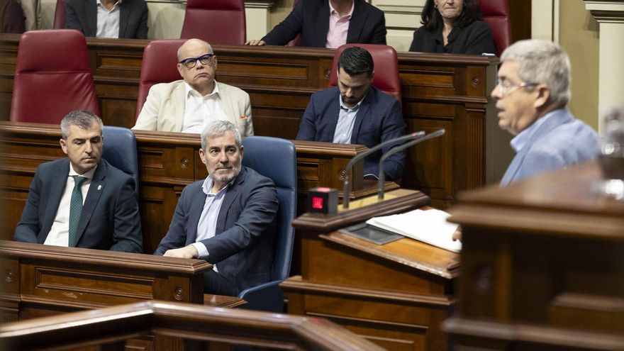 El Parlamento de Canarias avala tramitar la ley que regulará la condición de municipios turísticos