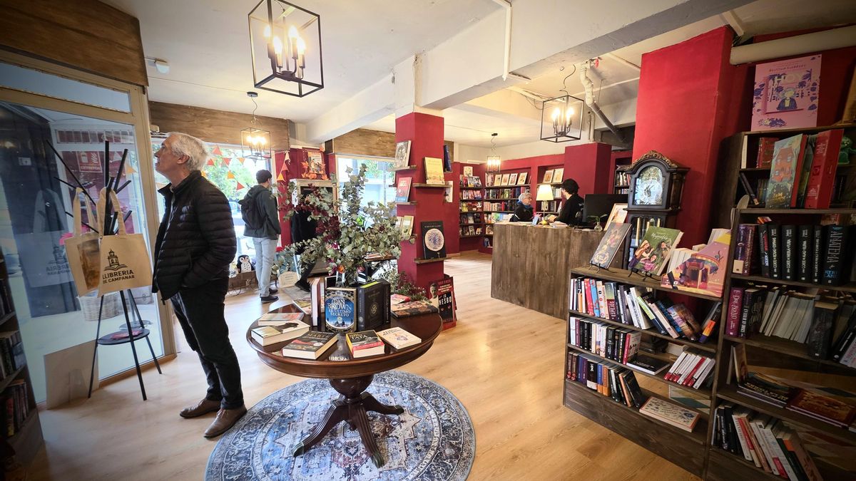 'La llibreria de Campanar', un oasi en un barri sense llibreries que neix del descontentament d'un metge