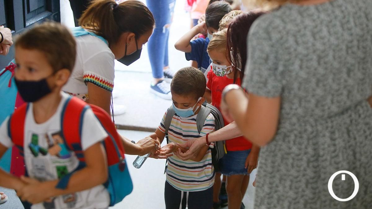 Primer día de colegio en el colegio Cronista Rey Díaz