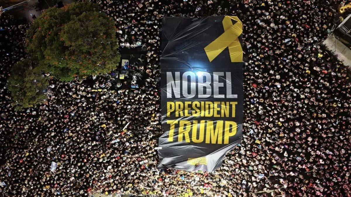 Imagen de la concentración del sábado en la Plaza de los Rehenes de Tel Aviv.