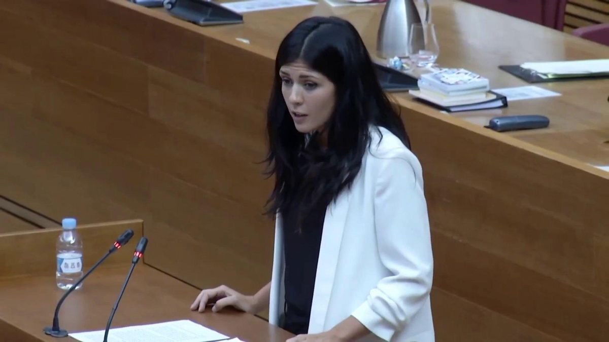 Naiara Davó, portavoz de Unides Podem, en las Corts Valencianes.