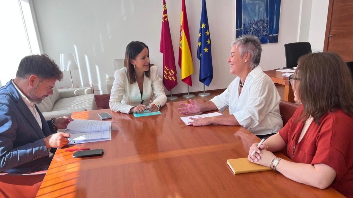 Reunión con personal de la Consejería de Salud