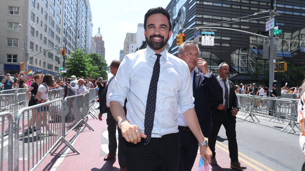 Zohran Mamdani, candidato a la alcaldía de Nueva York, en la Marcha del Orgullo de Nueva York, el 29 de junio de 2025.