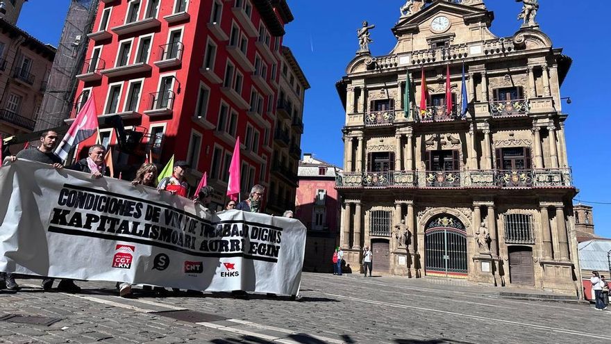 Llegada de la manifestación al Ayuntamiento