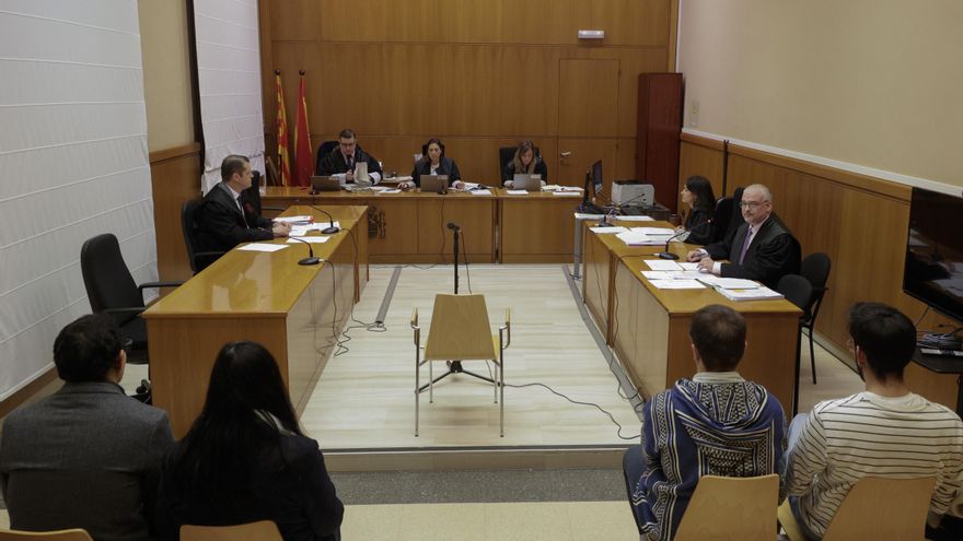 El pastor evangélico acusado de maltrato homófobo a su hijo alega que "la homosexualidad es pecado"