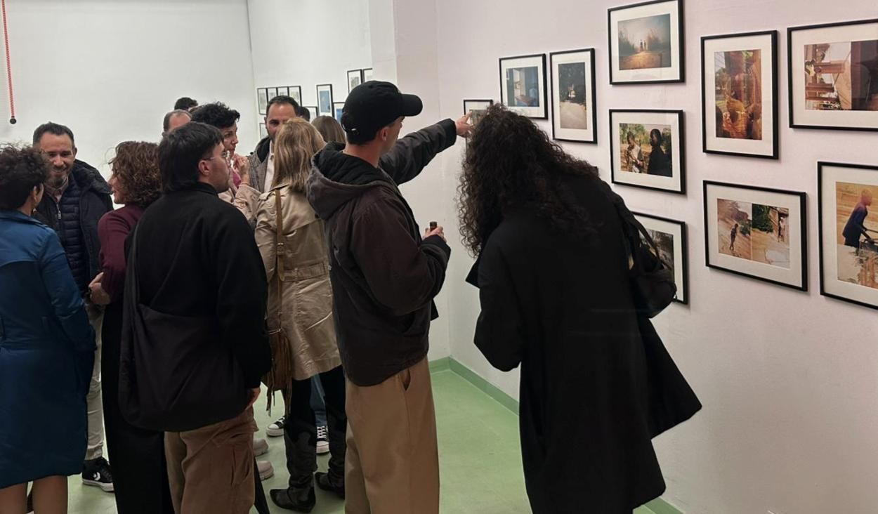 Tras la primera exposición en la sede de NadaCarrete, en Sevilla, la muestra se trasladará a la sede de AFOGRA en Granada el mes de septiembre