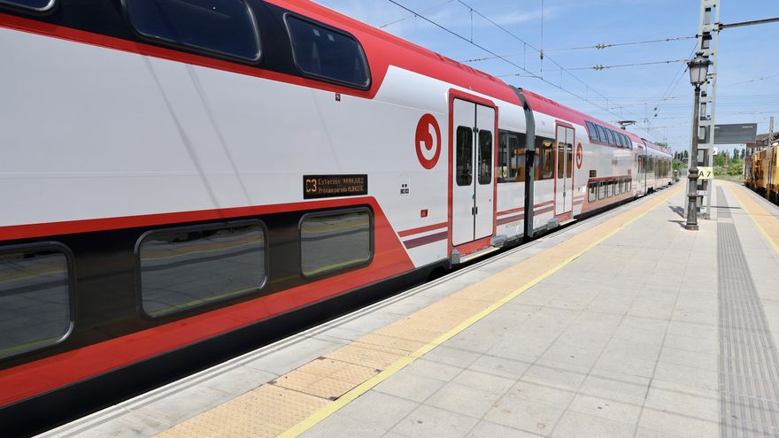 Prueban en Albacete los primeros trenes de gran capacidad para Cercanías