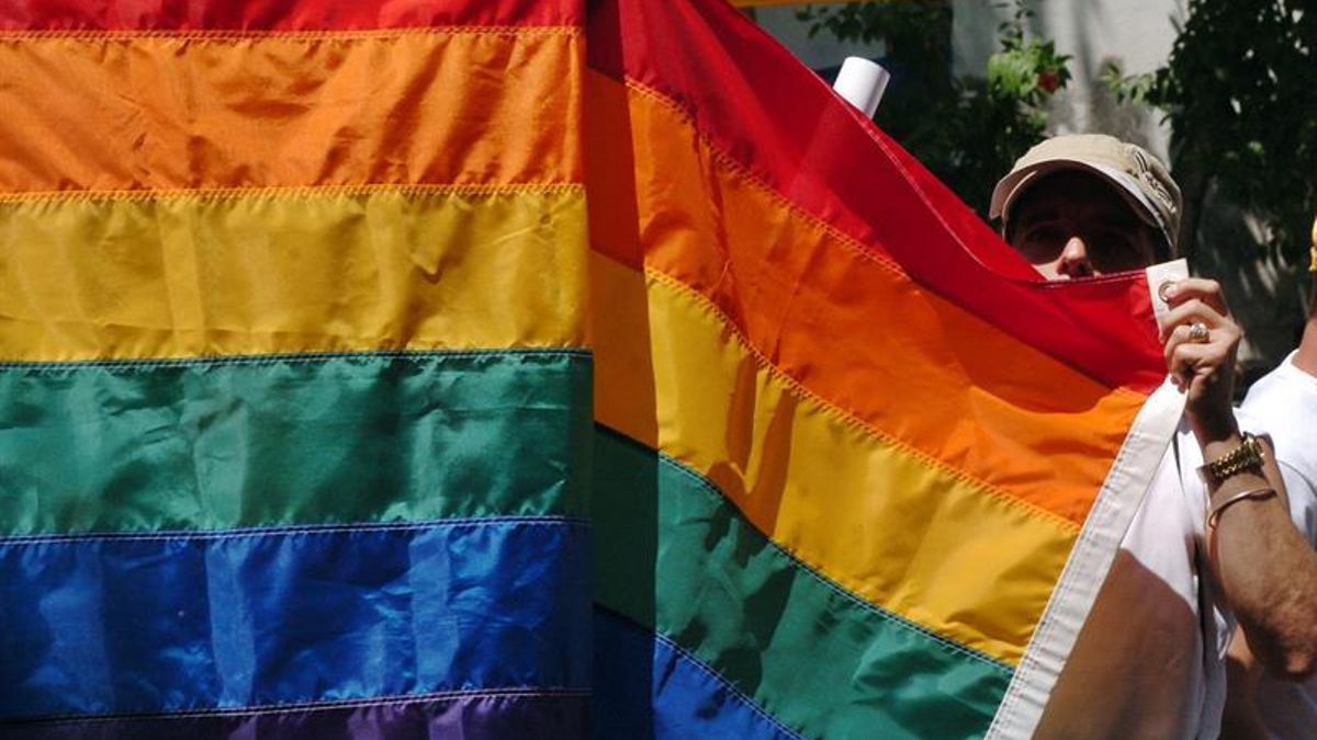 Transexuales brasileños podrán usar su nombre social ante organismos públicos