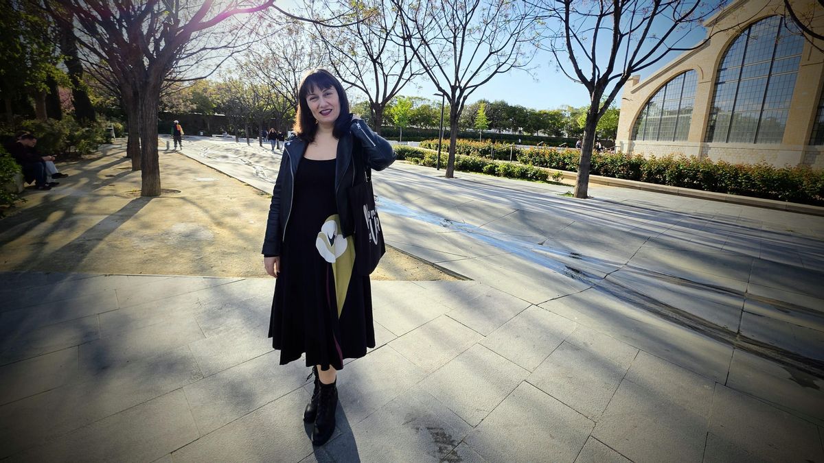Bibiana Collado en un moment de l’entrevista al Parc Central de València.