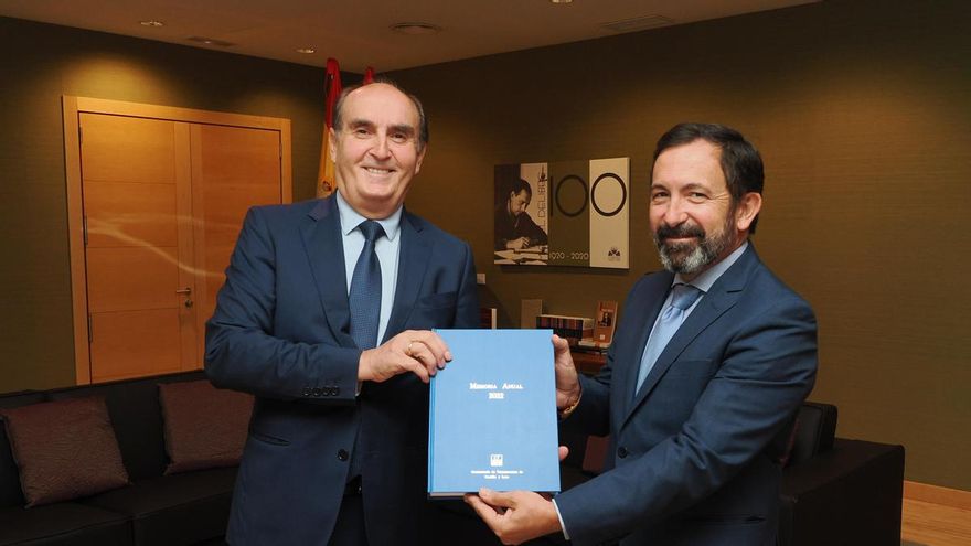 El Comisionado de Transparencia exige a PP y Vox multar a las administraciones opacas de Castilla y León