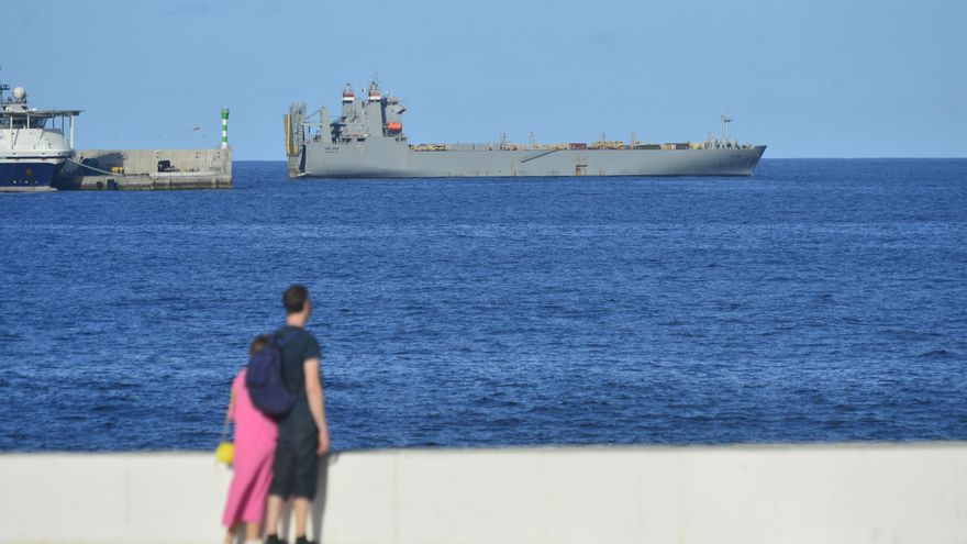 El buque militar 'Cape Texas' pide fondear en el Puerto de Las Palmas tras cuatro días dando vueltas alrededor de Canarias