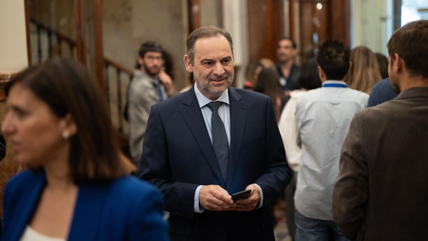 Ábalos admite que parte de los mensajes con Sánchez se publicaron con su consentimiento