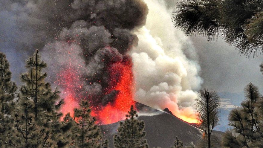 Situación del volcán este viernes. / FOTO: Carlos Lorenzo (IGME)