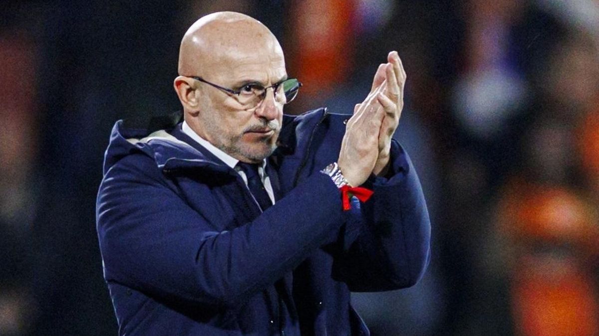 El seleccionador español Luis de la Fuente durante el partido de ida de cuartos de final de la UEFA Nations League