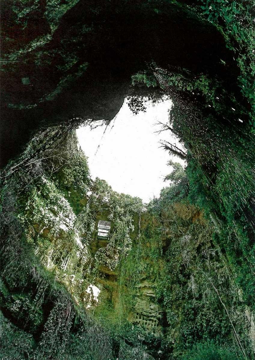 Vista del Pozo de Aines desde abajo