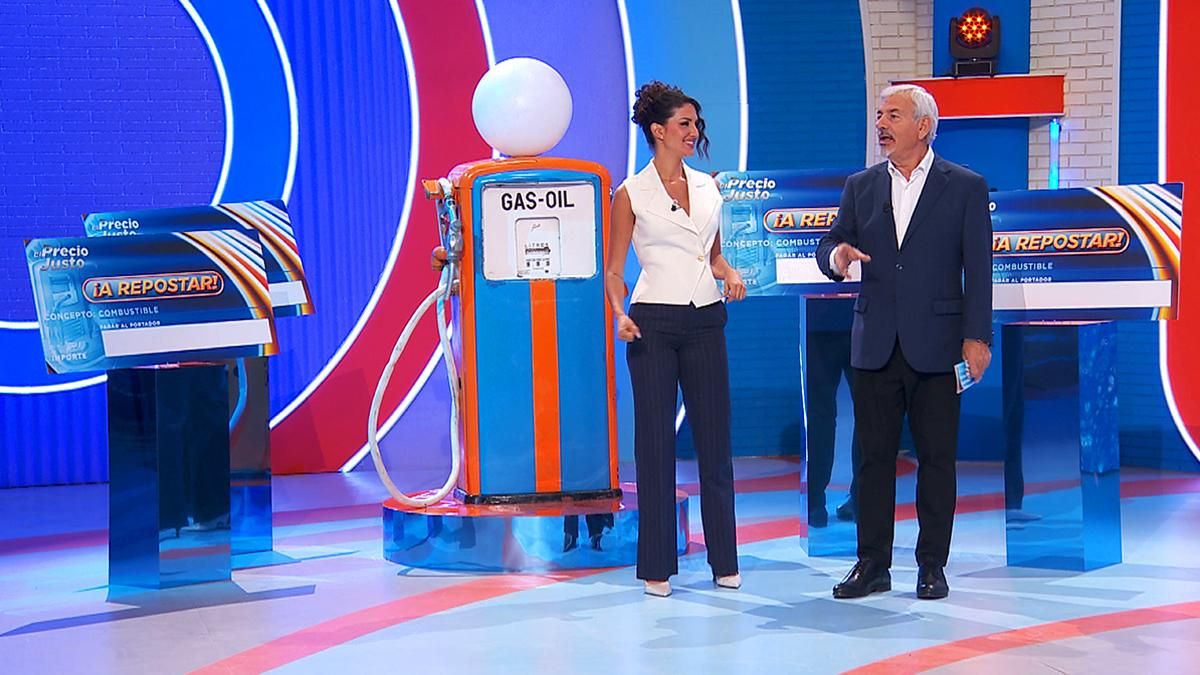 Tania Medina y Carlos Sobera, en una de las entregas especiales de 'El precio justo'