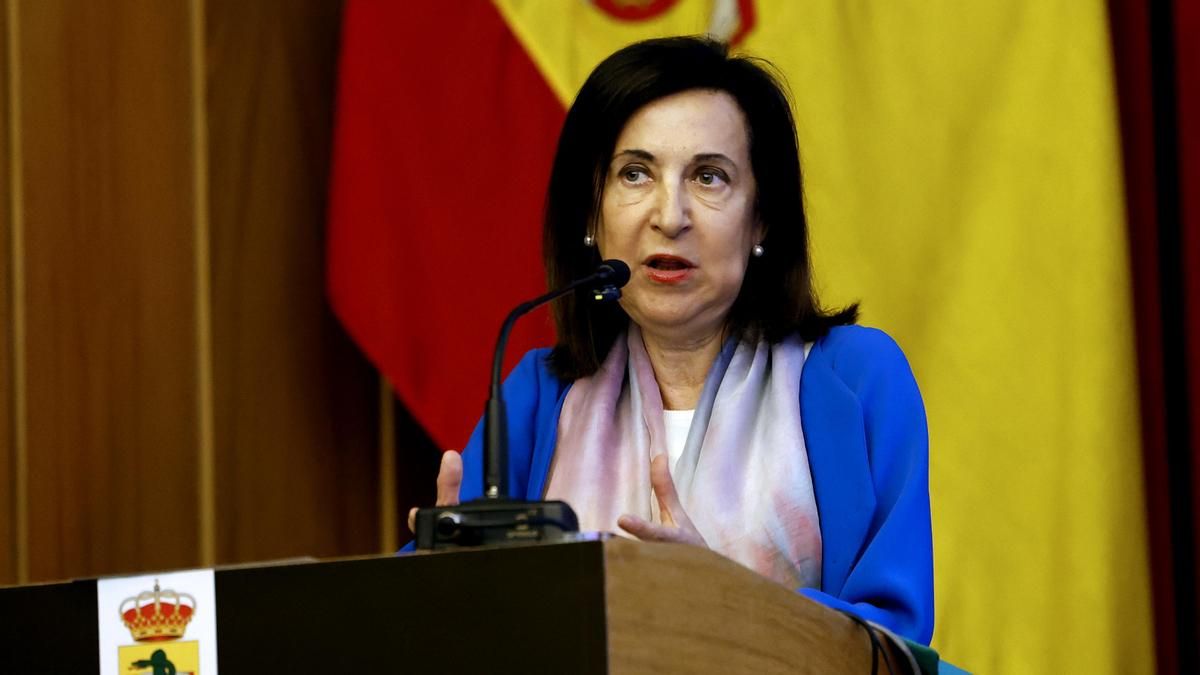 Robles defiende al CNI y se desmarca del Gobierno con la exigencia a Marruecos de que investigue la entrada en Ceuta