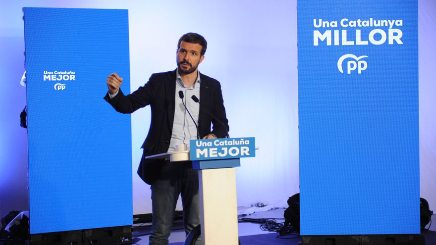 El presidente del Partido Popular, Pablo Casado interviene durante un acto central de campaña electoral en L'Hospitalet de Llobregat en Barcelona, Cataluña (España), a 7 de febrero de 2021.