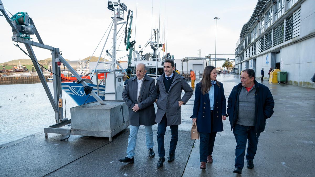 Casares: "Defender al sector pesquero es defender el empleo"