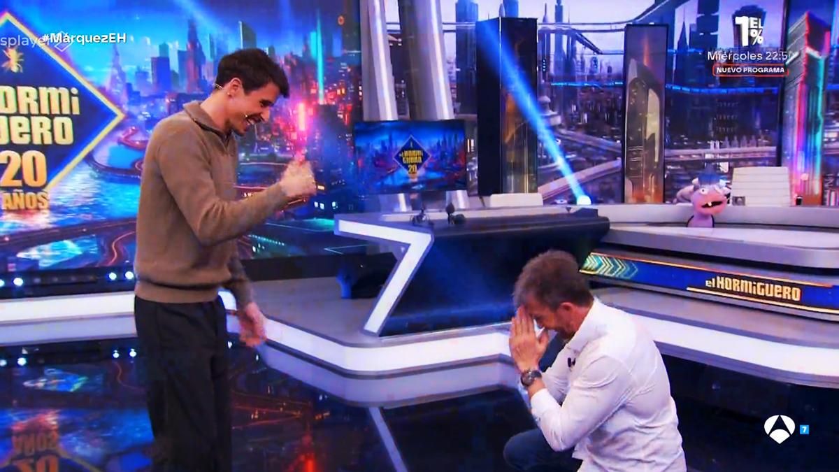 Pablo Motos pidió perdón con humor a Álex Márquez por su error en 'El Hormiguero': "La he cagado"