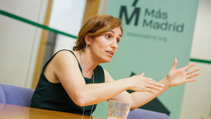 Mónica García durante la entrevista.