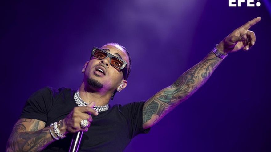 Ozuna pone a bailar reguetón a más de 13.000 personas en Marenostrum Fuengirola