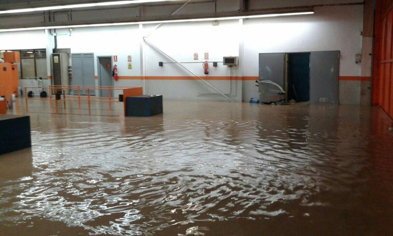 Inundación de la ITV de Jinámar.