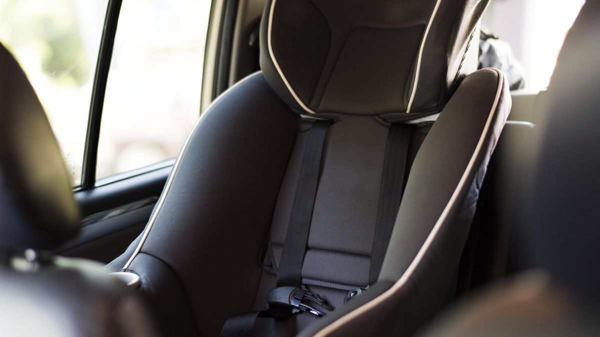 La DGT pone el foco en los sistemas de protección infantil: la multa por utilizarlos de forma incorrecta