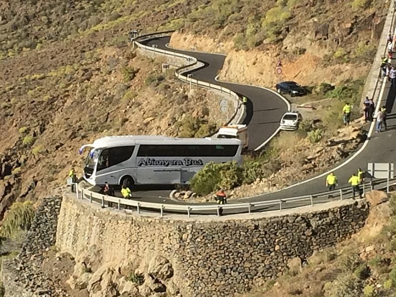 Accidente de la guagua en Fataga. EFE/Elvira Urquijo A.